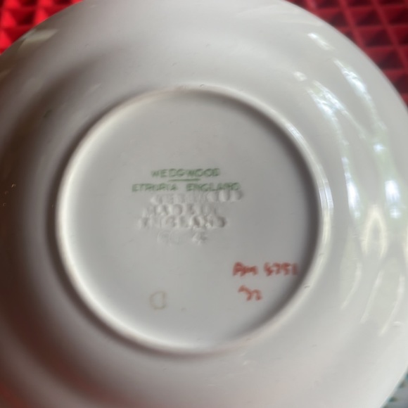ANTIQUE WEDGWOOD IVY TEACUP AND SAUCER - Picture 5 of 7